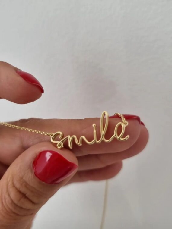 Cadena Personalizada Moderna