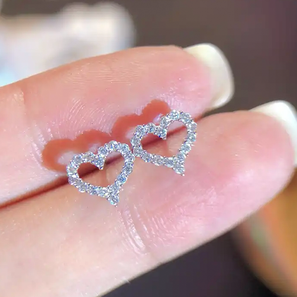 Aretes Corazones Brillantes