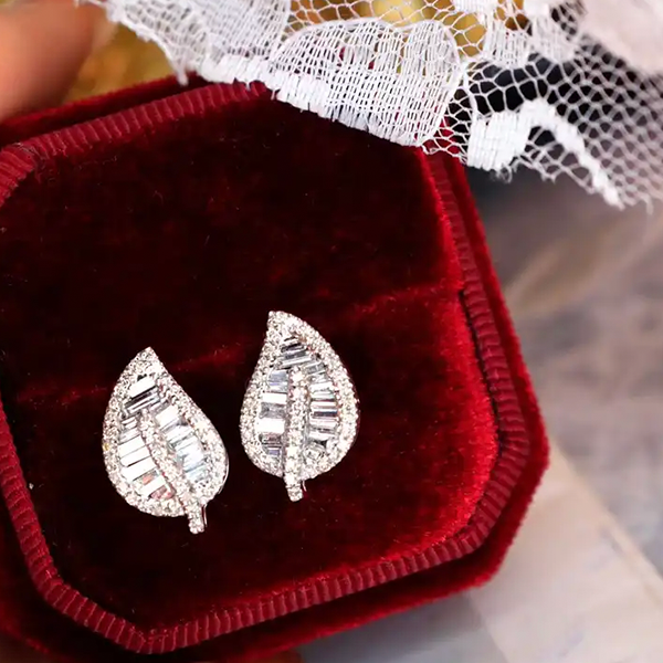 Aretes Hojas Románticas