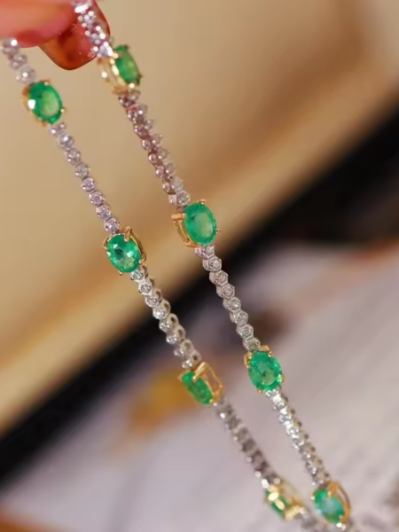 pulsera_tennisdiamantes_esmeraldasovaladas1