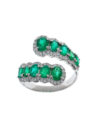 Anillo serpentino de esmeraldas con halo de diamantes