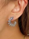 Aretes grandes en forma de C con diamantes y piedras preciosas